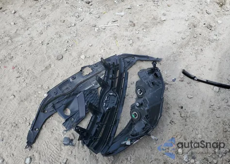 2014 Toyota Highlander Le из США, поврежденный, VIN 5TDBKRFHXES048078